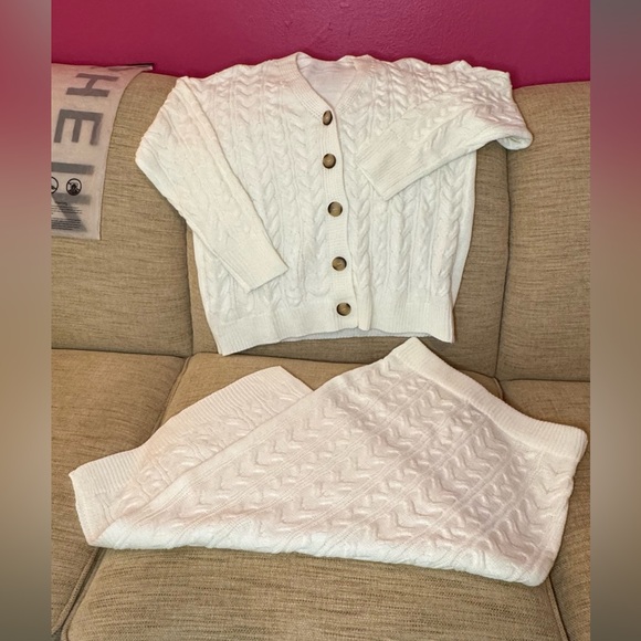 SHEIN Sweaters - NWT Cable Knit 2-Piece Winter White Sweater Set